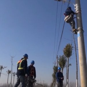 腰莊村：打通亮化“最后一公里”